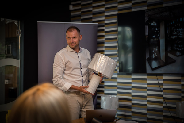 Tak pracujemy w Light Prestige